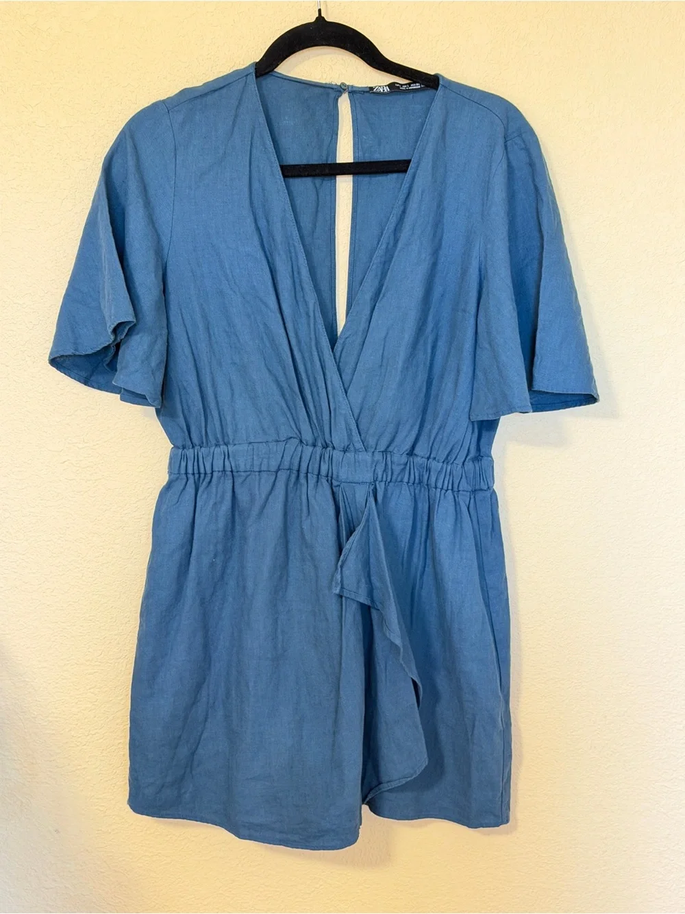 Zara Blue Linen Blend Wrap Romper L V-Neck Flutter Sleeve Keyhole Back Summer